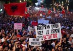 albania protestas contra complejo turístico privado de lujo