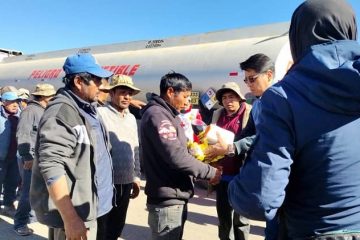 Defensoría del pueblo ayuda humanitaria transportistas barados patacamaya