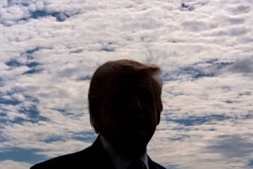 Trump silueta
