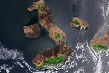 islas galápagos desde el espacio