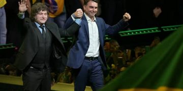 milei y flavio bolsonaro en brasil