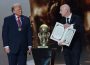 Trump recibió el primer premio FIFA de la Paz 2025