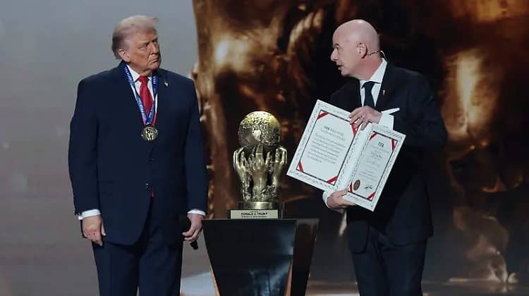 Trump recibió el primer premio FIFA de la Paz 2025
