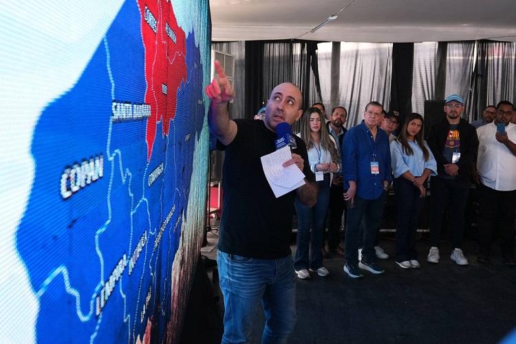 cerimedo asesor campaña pos Asfura en Honduras 2025