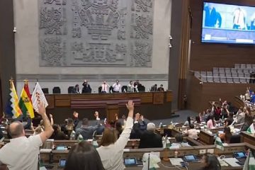 Asamblea Legislativa en la aprobación del estado de excepción. Foto: Captura Vicepresidencia del Estado Plurinacional.