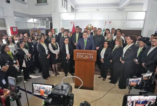 conferencia de prensa Roger Mariaca fiscal general bolivia