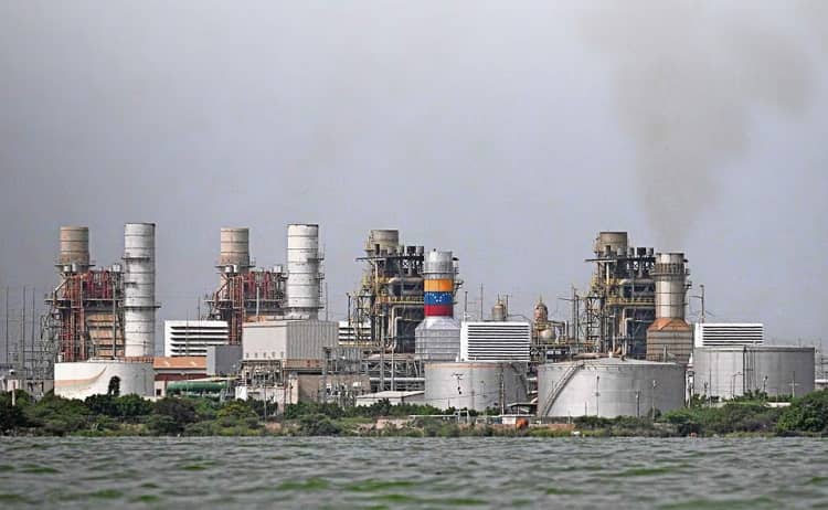 venezuela, maracaibo, industria petróleo
