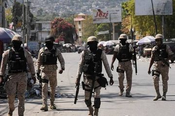 el salvador operaciones de búsqueda y rescate en Haití