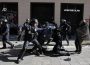 policía francesa detiene manifestantes